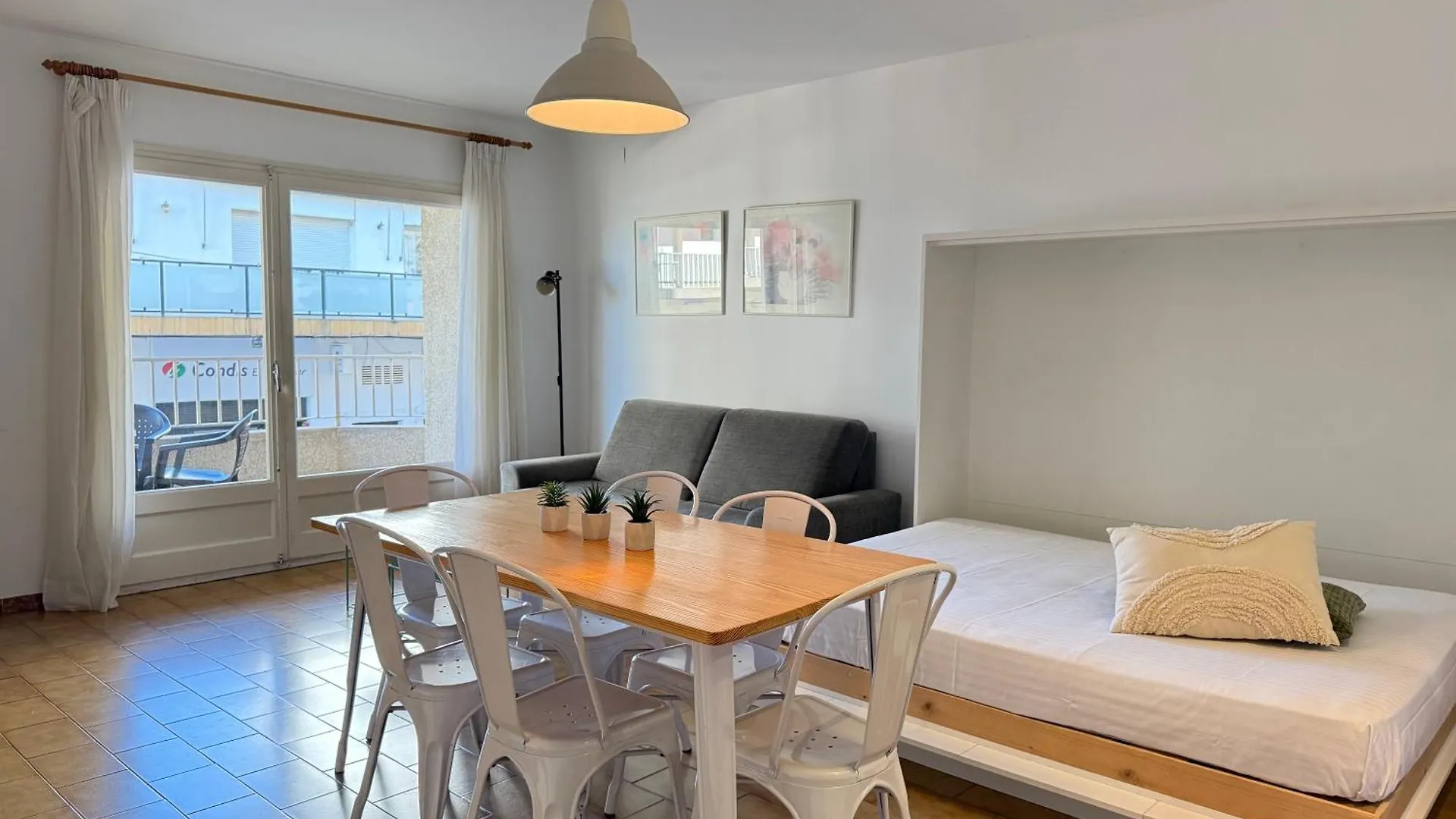Agi Sant Jordi Apartment Roses