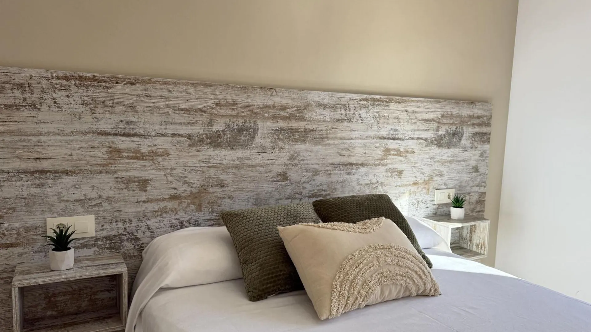 Agi Sant Jordi Apartment Roses Spain